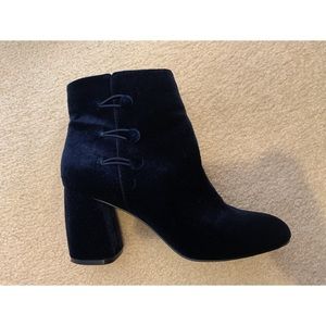 Nine West blue velvet booties